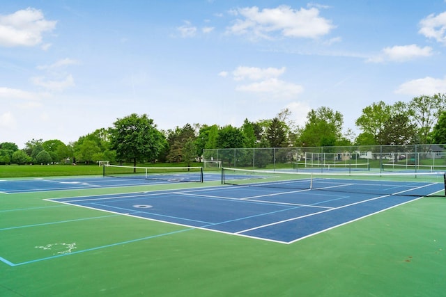 2356 Swansea Rd, Columbus, OH 43221 - view of tennis court featuring community basketball court