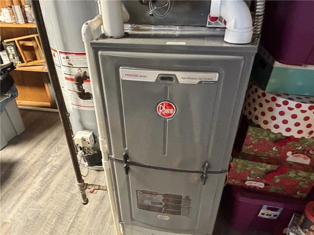 4367 Helena Ct, Springfield, OH 45503 - utility room featuring gas water heater and water heater