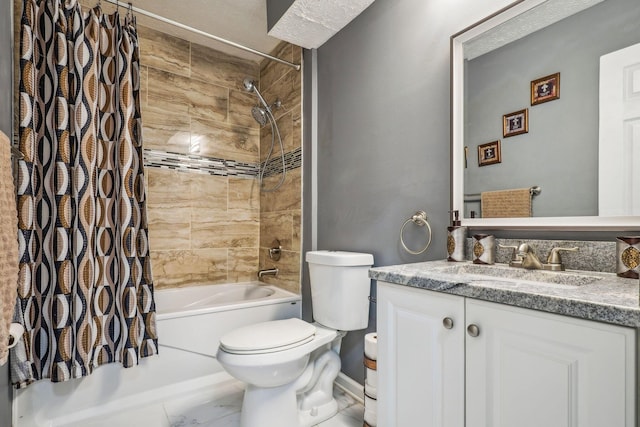 1536 Mulligan Ct, Reynoldsburg, OH 43068 - full bath featuring shower / tub combo with curtain, vanity, and toilet