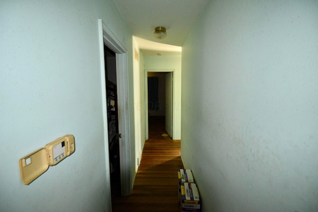 4510 Broadhurst Dr, Columbus, OH 43213 - hallway featuring dark wood-type flooring