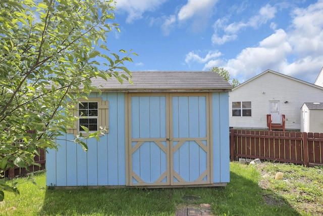 7429 Willow Leaf Dr, Canal Winchester, OH 43110 - view of shed