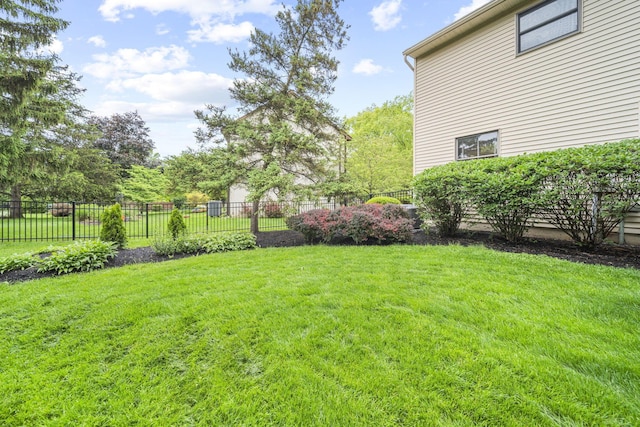 1009 Tall Tree Ct, Westerville, OH 43081 - view of yard
