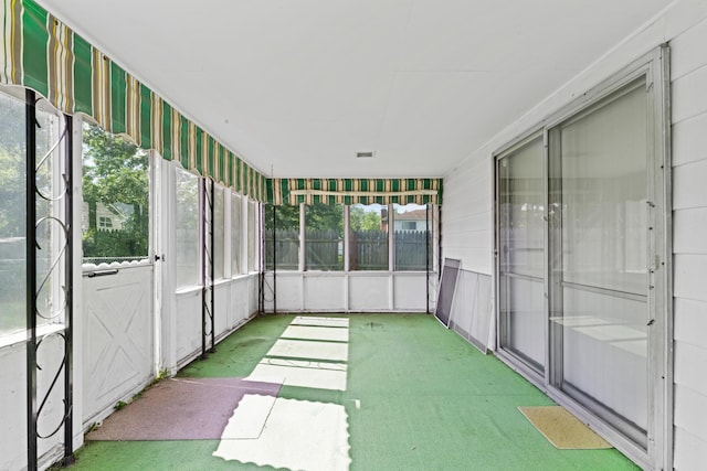 4818 Manitoba Rd, Columbus, OH 43229 - view of unfurnished sunroom