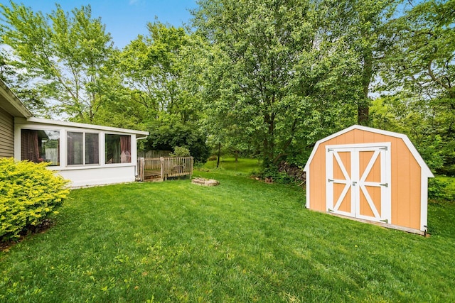 1472 Tall Meadows Dr, Columbus, OH 43223 - view of green lawn featuring a sunroom