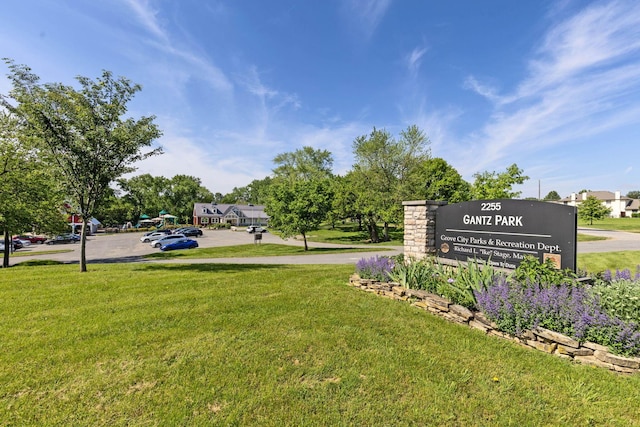 3350 Cameron St, Grove City, OH 43123 - view of property's community with a yard