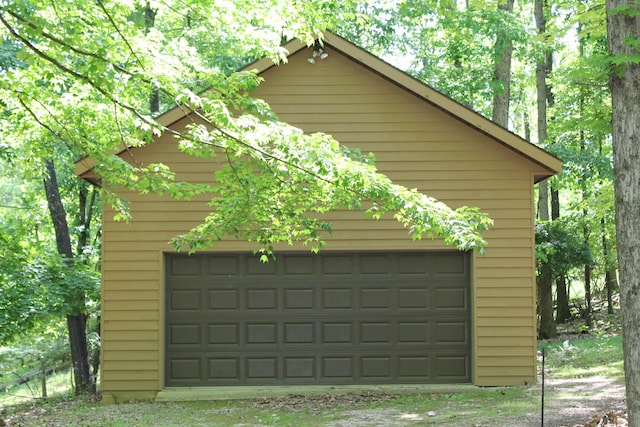 387 Mohican Ln, Sugar Grove, OH 43155 - view of detached garage