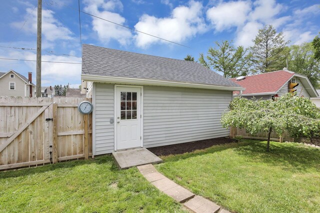 207 Jefferson Rd, Newark, OH 43055 - view of outbuilding with a gate