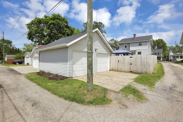 207 Jefferson Rd, Newark, OH 43055 - view of detached garage