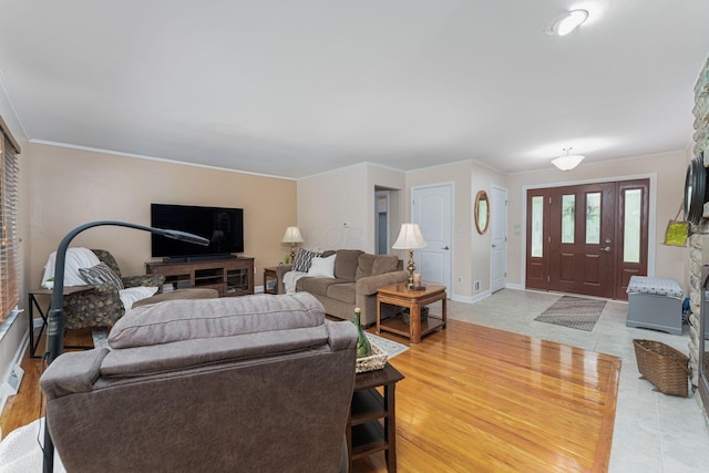 4015 Mountview Rd, Upper Arlington, OH 43220 - living room featuring crown molding and baseboards