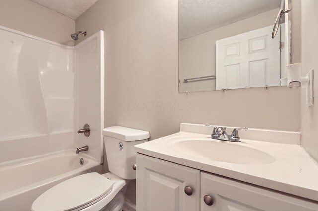 2424 Warfield Dr, Grove City, OH 43123 - photo 4
