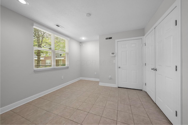 1396 Lower Green Cir, Columbus, OH 43212 - photo 3