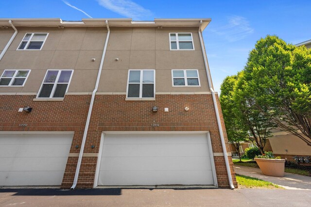 1396 Lower Green Cir, Columbus, OH 43212 - photo 28