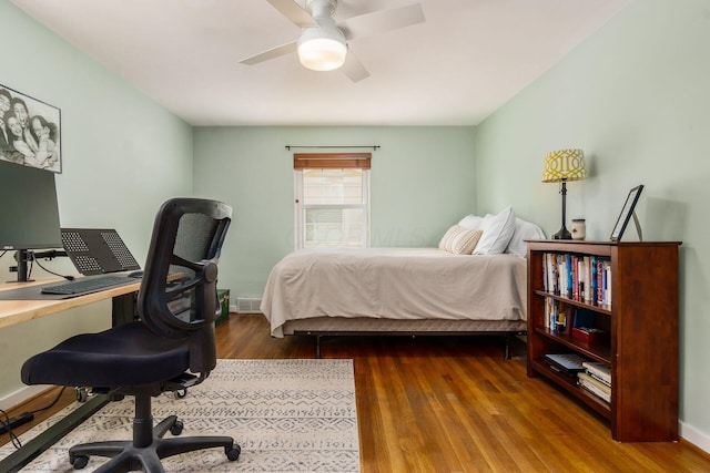 2008 N Edgemont Rd, Upper Arlington, OH 43212 - bedroom featuring a desk, wood finished floors, baseboards, and ceiling fan