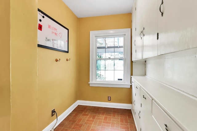 297 S James Rd, Columbus, OH 43213 - photo 17