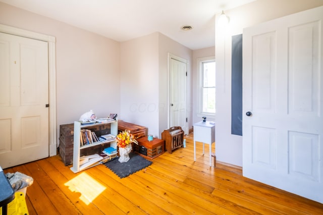 4842 State Route 734, Jeffersonville, OH 43128 - entryway featuring hardwood / wood-style floors