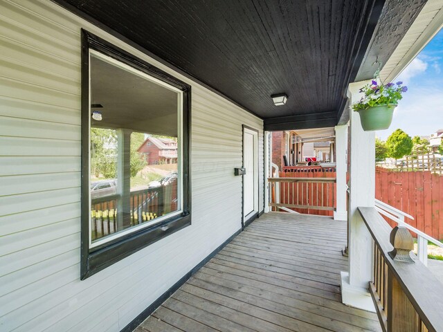 534 Berkeley Rd, Columbus, OH 43205 - view of porch