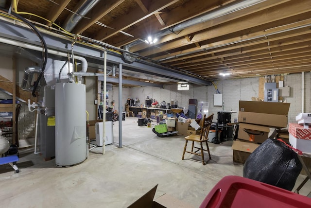 5409 Wellcrest Ct, Galloway, OH 43119 - unfinished basement featuring water heater