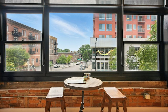 956 N High St Unit 2W, Columbus, OH 43201 - dining area view