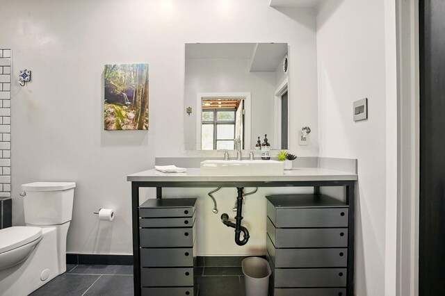 956 N High St Unit 2W, Columbus, OH 43201 - bathroom featuring toilet and tile patterned flooring