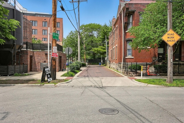 956 N High St Unit 2W, Columbus, OH 43201 - view of street featuring traffic signs, curbs, street lights, and sidewalks