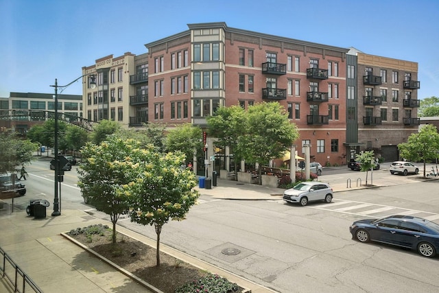 956 N High St Unit 2W, Columbus, OH 43201 - view of apartment building / complex