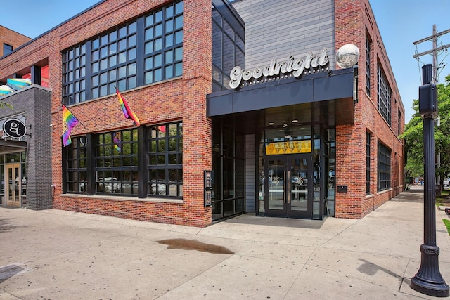 956 N High St Unit 2W, Columbus, OH 43201 - view of building exterior