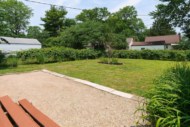 68 N Broadleigh Rd, Columbus, OH 43209 - view of grassy yard