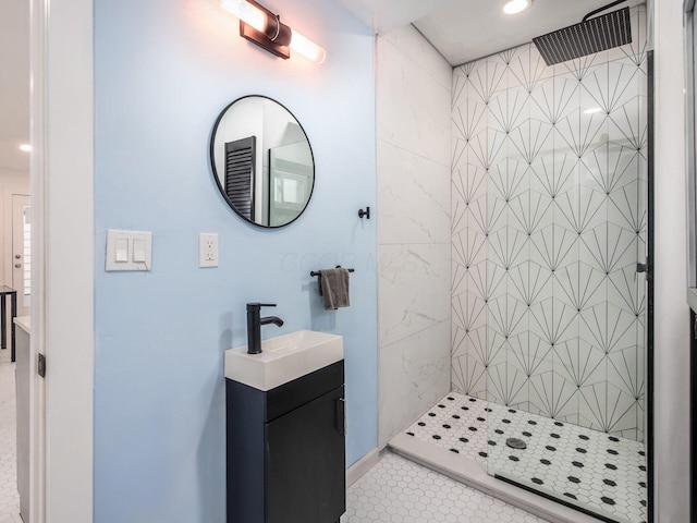 179 Boyleston Ave, Newark, OH 43055 - full bathroom with vanity, a tile shower, and recessed lighting