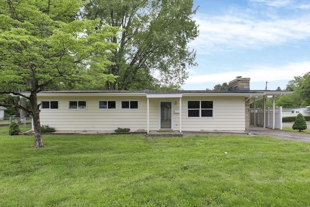 269 N 30th St, Newark, OH 43055 - ranch-style home with a chimney and driveway