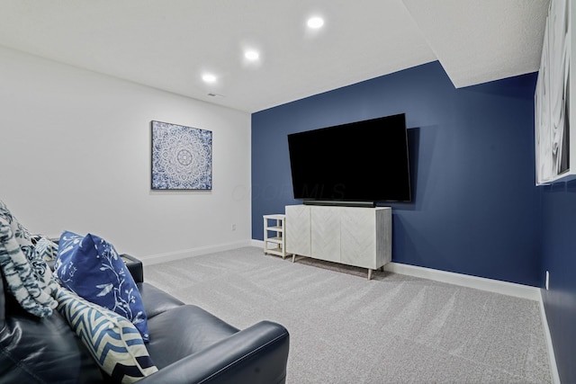 1526 Villa Way, Powell, OH 43065 - carpeted living room featuring baseboards and recessed lighting