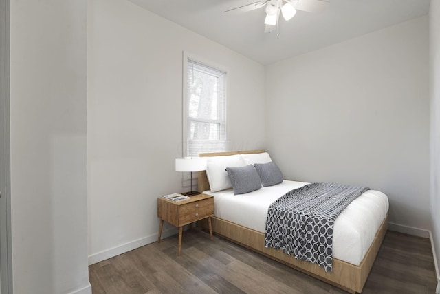 2278 Ridgeway Ave, Columbus, OH 43219 - bedroom featuring wood finished floors, baseboards, and ceiling fan