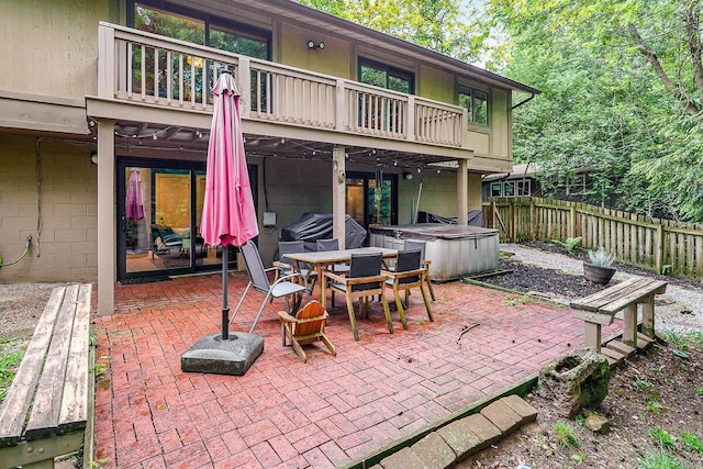 232 Hardy Way, Worthington, OH 43085 - view of patio / terrace with a hot tub, outdoor dining area, and a balcony