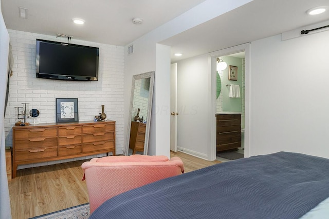 232 Hardy Way, Worthington, OH 43085 - bedroom featuring light wood finished floors, recessed lighting, and baseboards