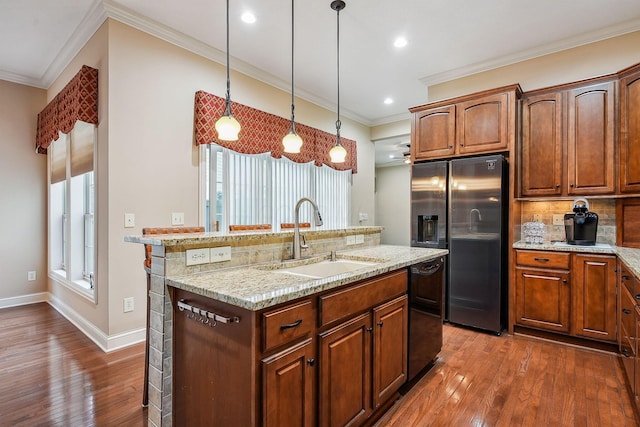 6711 Cooperstone Dr, Dublin, OH 43017 - kitchen featuring a sink, stainless steel refrigerator with ice dispenser, dishwasher, dark wood-type flooring, and a center island with sink