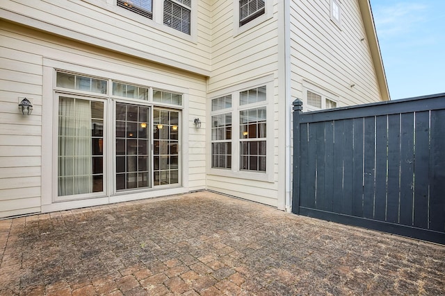 6711 Cooperstone Dr, Dublin, OH 43017 - view of patio