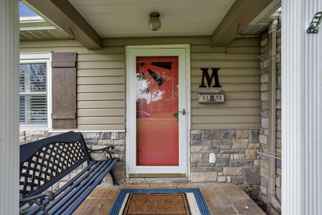 942 Mount Vernon Rd, Newark, OH 43055 - doorway to property with stone siding