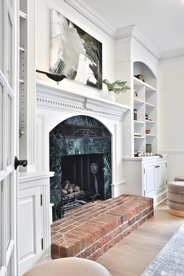 2300 Stonewall Cemetery Rd SW, Lancaster, OH 43130 - detailed view of a fireplace, wood finished floors, and ornamental molding