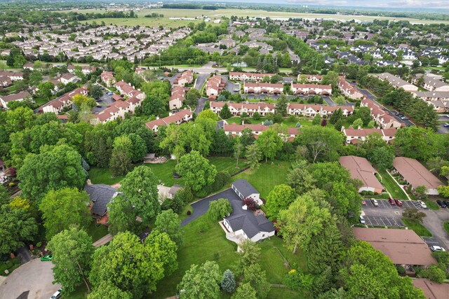 5210 Chevy Chase Ct, Columbus, OH 43220 - aerial view of property and surrounding area featuring nearby suburban area