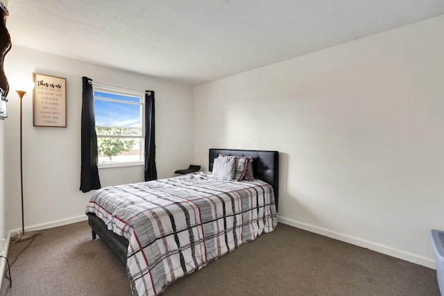 5042 Lindora Dr, Columbus, OH 43232 - carpeted bedroom featuring baseboards