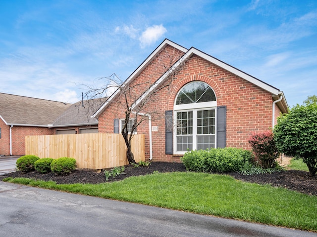 2594 Roberts Ct, Hilliard, OH 43026 - view of side of property with brick siding