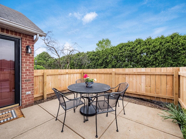 2594 Roberts Ct, Hilliard, OH 43026 - view of patio / terrace with outdoor dining area
