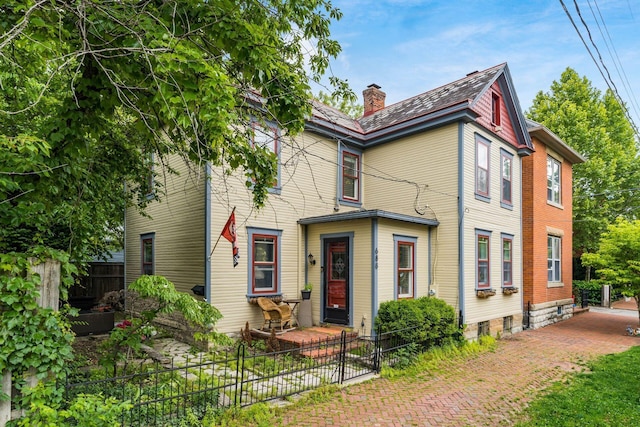 688 S 5th St, Columbus, OH 43206 - victorian house featuring a chimney