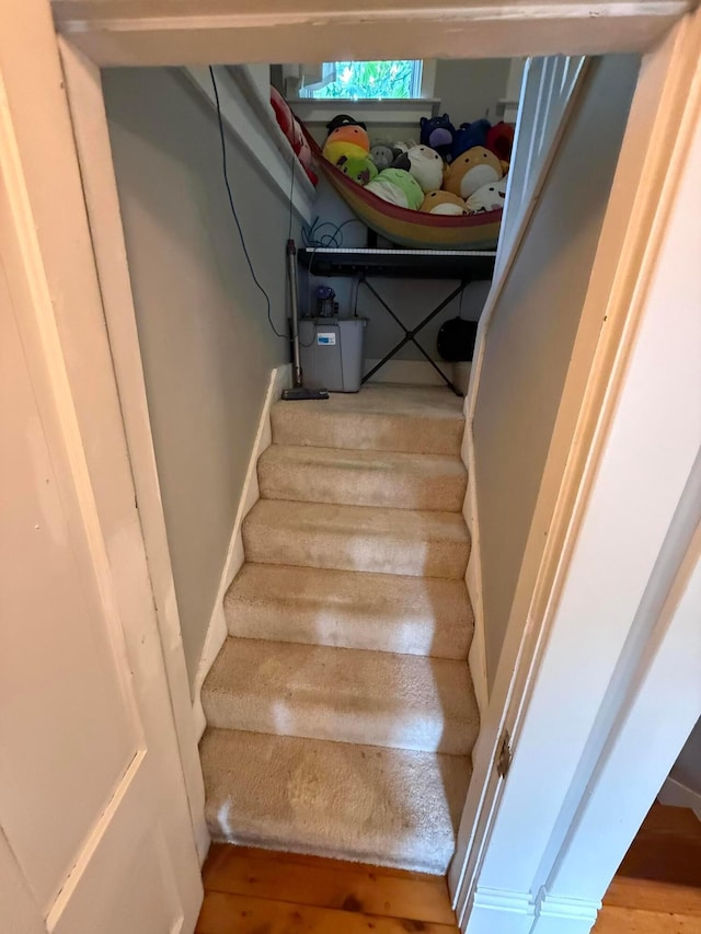 688 S 5th St, Columbus, OH 43206 - stairs with wood finished floors
