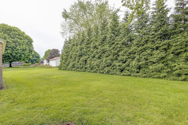 11 Mermary Dr, Fredericktown, OH 43019 - view of yard