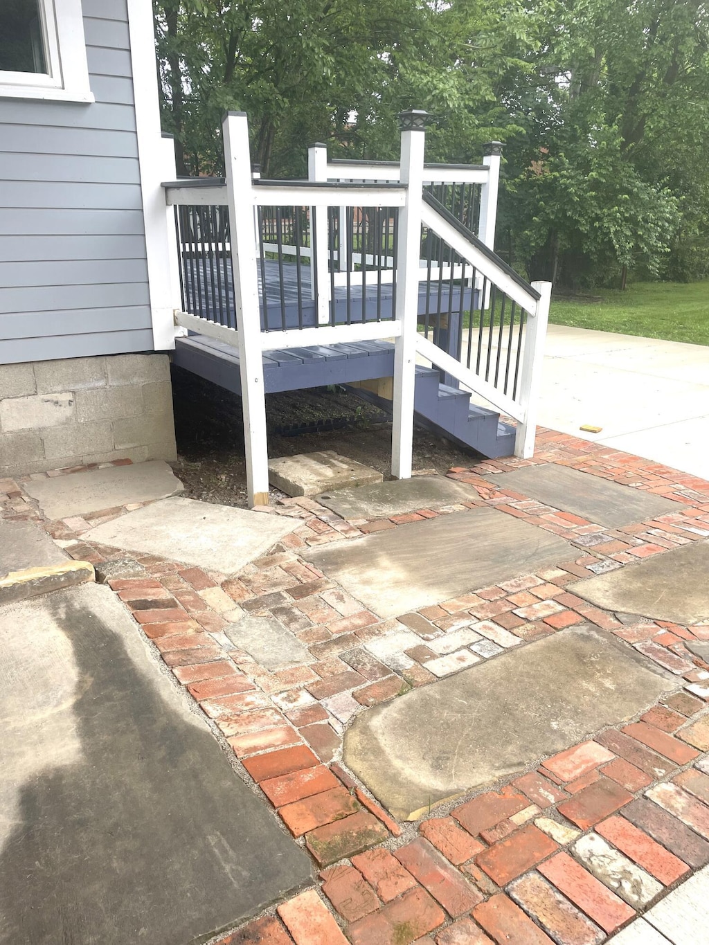 261 W 6th St, Marysville, OH 43040 - view of wooden terrace