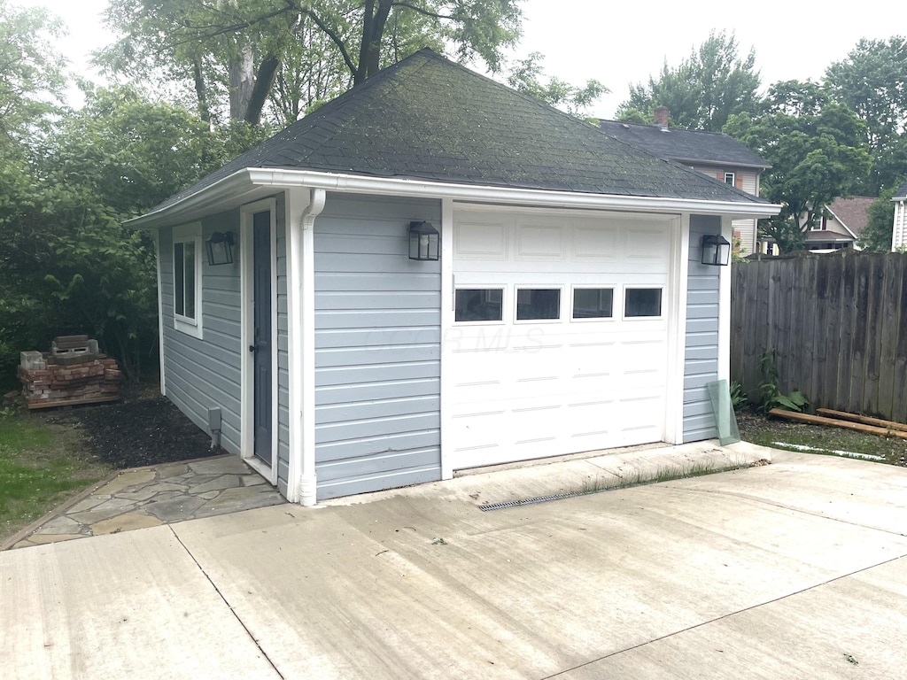 261 W 6th St, Marysville, OH 43040 - detached garage featuring concrete driveway