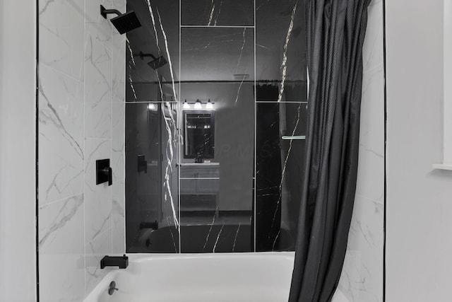338 Gentlewind Dr, Westerville, OH 43081 - full bath featuring shower / bath combo with shower curtain