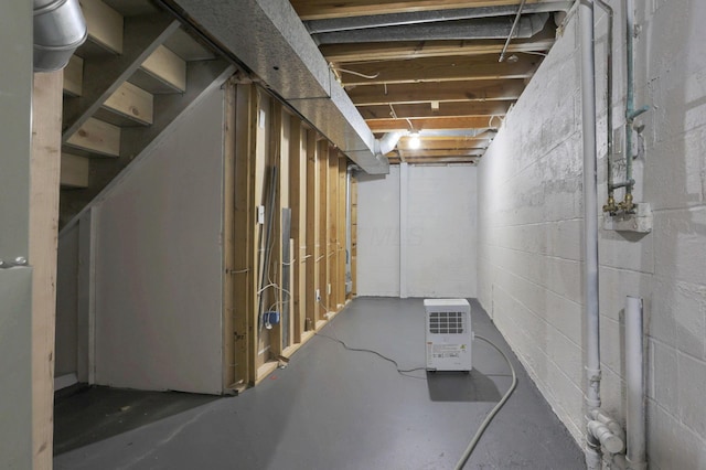 338 Gentlewind Dr, Westerville, OH 43081 - unfinished below grade area featuring concrete block wall