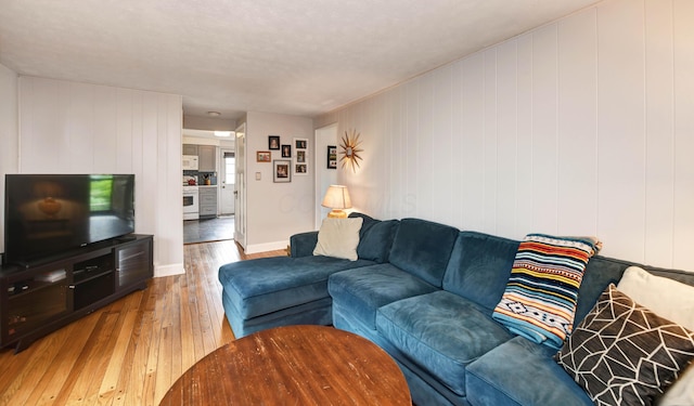 114 Highland Ave, Worthington, OH 43085 - living area featuring hardwood / wood-style floors