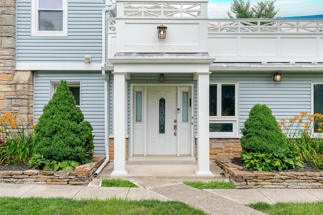 2738 E Broad St, Columbus, OH 43209 - doorway to property featuring stone siding
